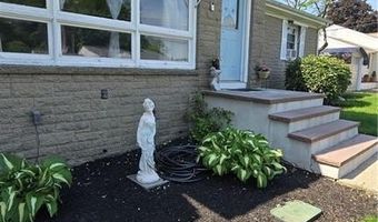 25 Rotary Dr, Johnston, RI 02919
