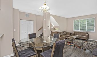 2129 W Concord Ln, Addison, IL 60101