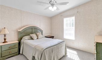 318 Macadamia Dr, Barefoot Bay, FL 32976