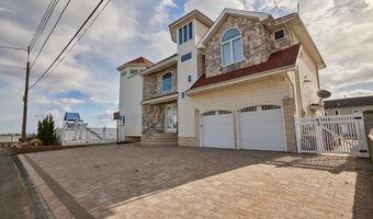 256 Cedar Dr, Bayville, NJ 08721