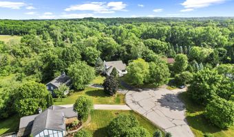 3999 Edmonton Ct, Ann Arbor, MI 48103