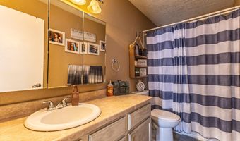 908 MOUNTAIN VIEW Dr, Aztec, NM 87410