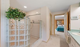 1 Mayhew Tpke, Bridgewater, NH 03222