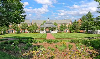 4950 BRENMAN PARK Dr 308, Alexandria, VA 22304