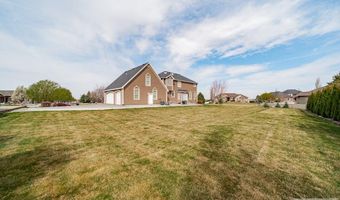 5930 E Pheasant Dr, Ammon, ID 83401