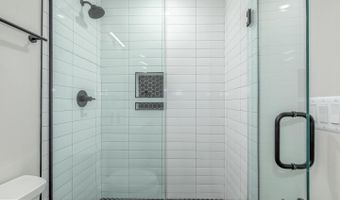722 KENYON St NW #3, Washington, DC 20010