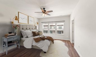 43400 APPLE ORCHARD Sq, Ashburn, VA 20148