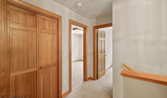 38 A N Woodard Ave, Absarokee, MT 59001