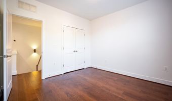 2215 RICHMOND Hwy 101, Alexandria, VA 22301