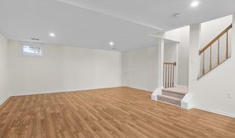 21196 WINDING BROOK Sq, Ashburn, VA 20147
