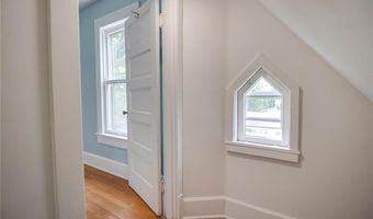 205 E 12th St, Alton, IL 62002