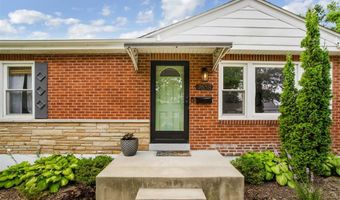 7658 General Meade Ln, Affton, MO 63123