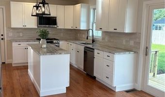 16 George St, Warwick, RI 02888