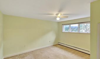 73 South St, Burlington, VT 05401