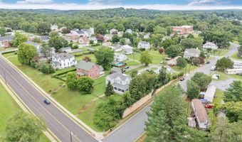 901 Bedford Ave, Altavista, VA 24517