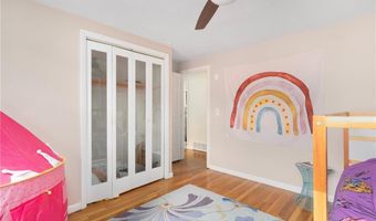 37 Charles St, Barrington, RI 02806