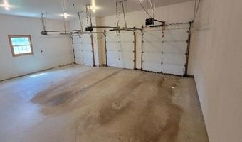 635 LAURISA Ln, Antigo, WI 54409