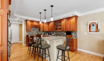 11 Swan Ln 11, Andover, MA 01810