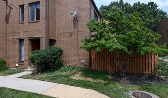 3107 BERRY Rd NE 11, Washington, DC 20018