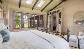965 Eastman Dr, Bigfork, MT 59911