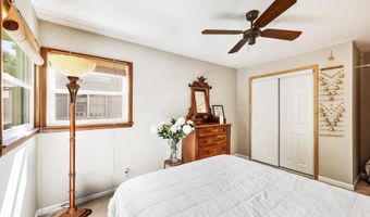1222 Iowa Dr, Madison, WI 53704