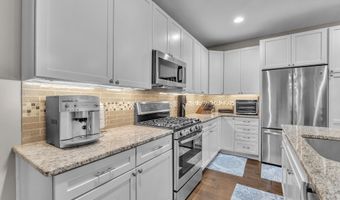 5633 Arbor Chase Dr, Ann Arbor, MI 48103