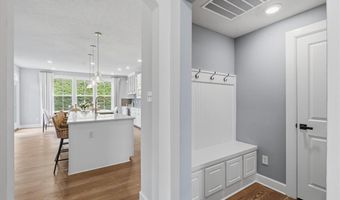 300 Crest Ln, Adams Twp., PA 16046