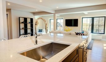 16 Cottage St, Belfast, ME 04915