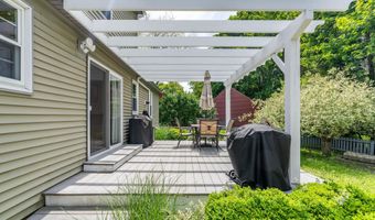 1486 Washington St, Bath, ME 04530