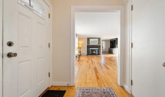 201 Clyde Rd, Bangor, ME 04401