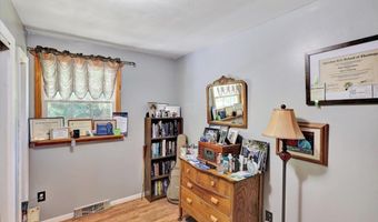 24 Venus Ave, Burlington, VT 05408