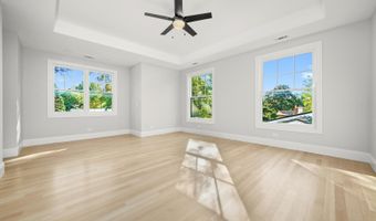 1418 W Maude Ave, Arlington Heights, IL 60004