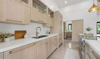 926 Aalapapa Dr, Kailua, HI 96734