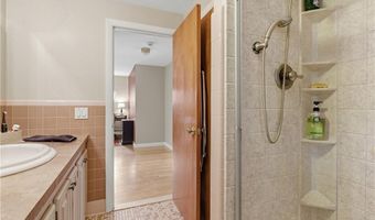 35 Superior View Blvd, North Providence, RI 02911