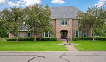 1511 Colleen Ave, Arden Hills, MN 55112