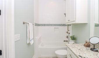 170 Fallen Oak Dr, Brandon, MS 39047