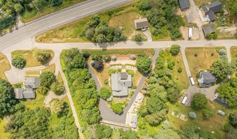48 Old Searsport Ave, Belfast, ME 04915