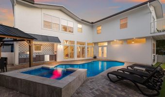 212 OAK Ave, Anna Maria, FL 34216