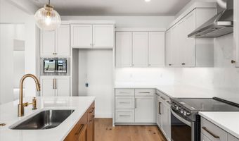 88104 WYMORE Ln, Veneta, OR 97487