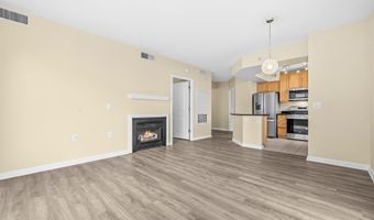 851 N GLEBE Rd 1419, Arlington, VA 22203