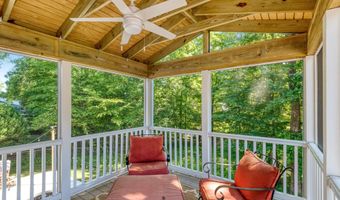 5019 FLEMING Dr, Annandale, VA 22003