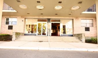 25 Cartright St 7E, Bridgeport, CT 06604