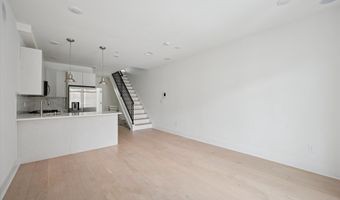 1843 E HUNTINGDON St B, Philadelphia, PA 19125