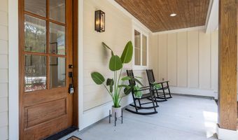 13 Woods Ln, Beaufort, SC 29907