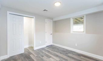 2 Holmes Rd, Coventry, RI 02816