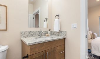 1439 N Bluffs Ridge Ln, Boise, ID 83704