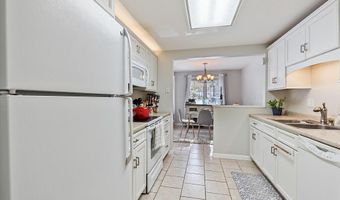 34 Parkwood Dr, Augusta, ME 04330