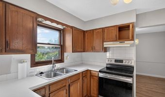 415 25th Ave SW, Altoona, IA 50009