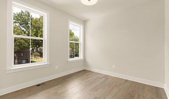 9313 LINDEN Ave, Bethesda, MD 20814
