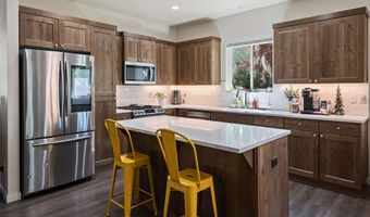 968 NE Paula Dr, Bend, OR 97701